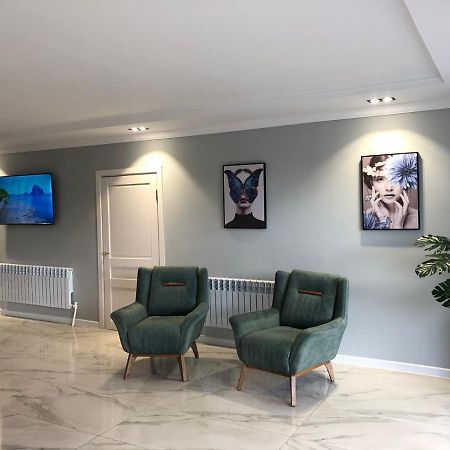 Atyraū Hanym Hotel מראה חיצוני תמונה